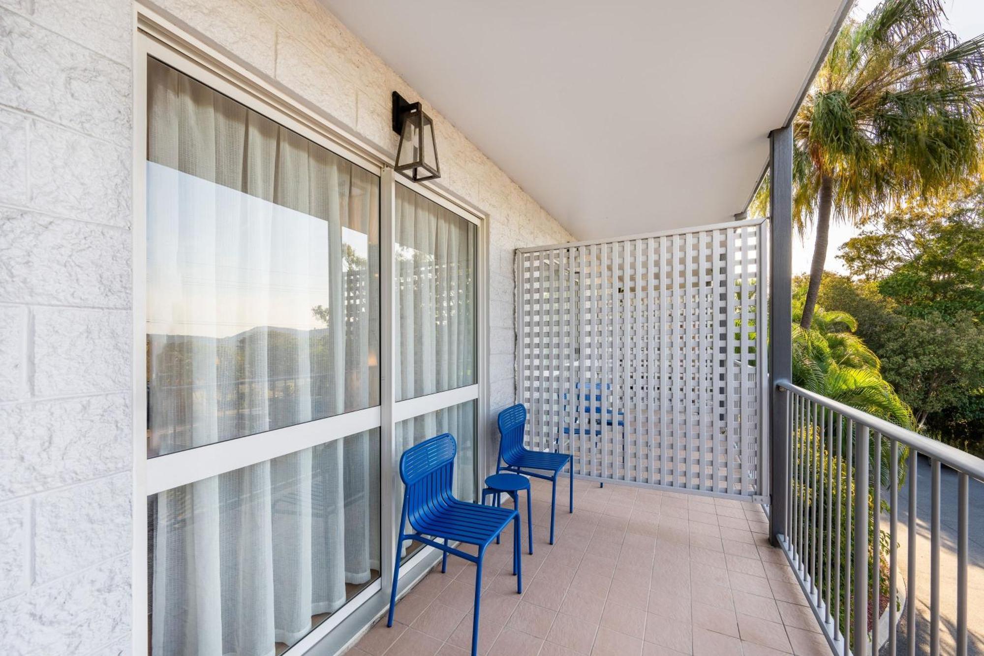 Mantra Club Croc Hotel Airlie Beach Exterior photo