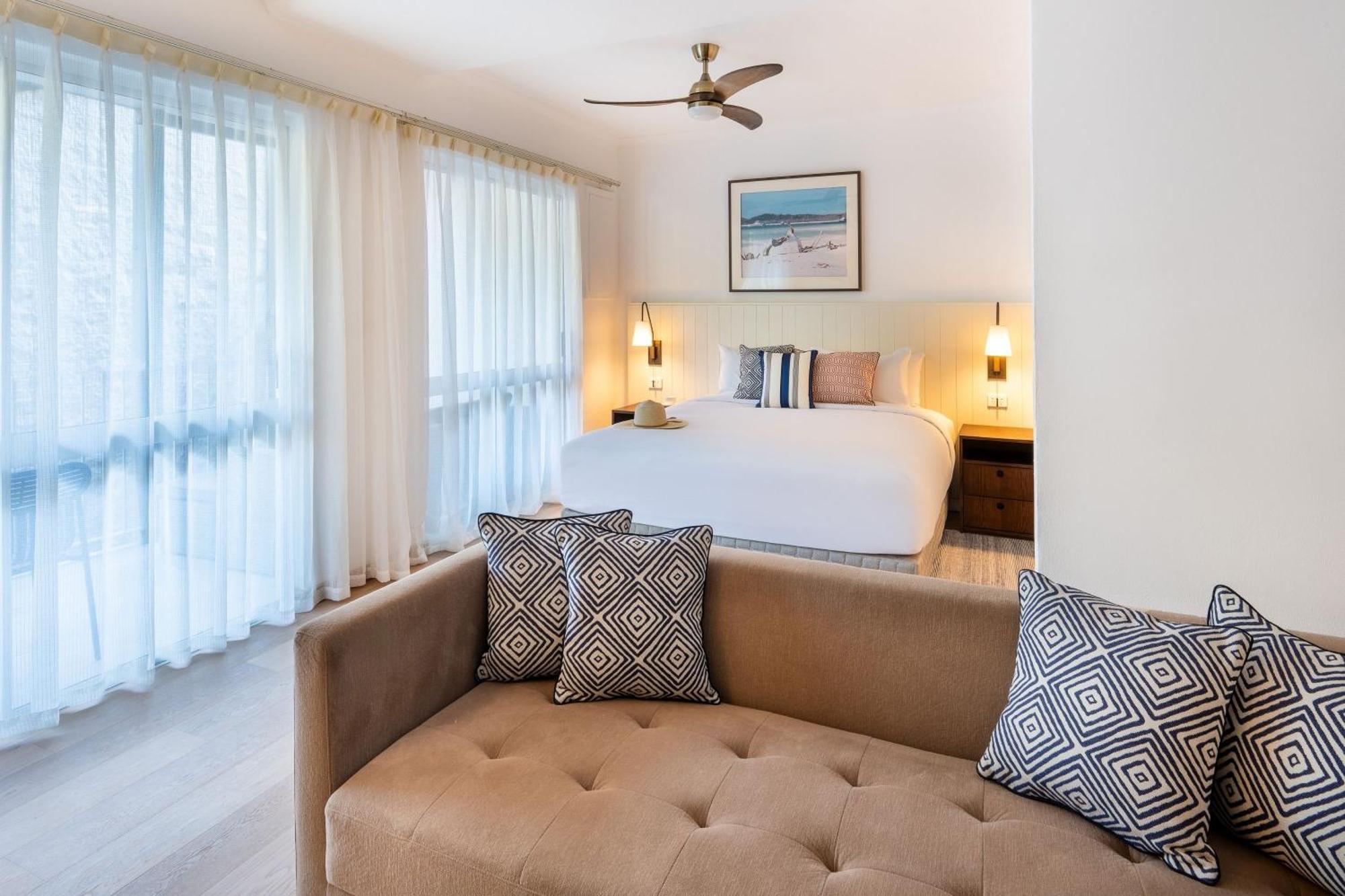 Mantra Club Croc Hotel Airlie Beach Exterior photo