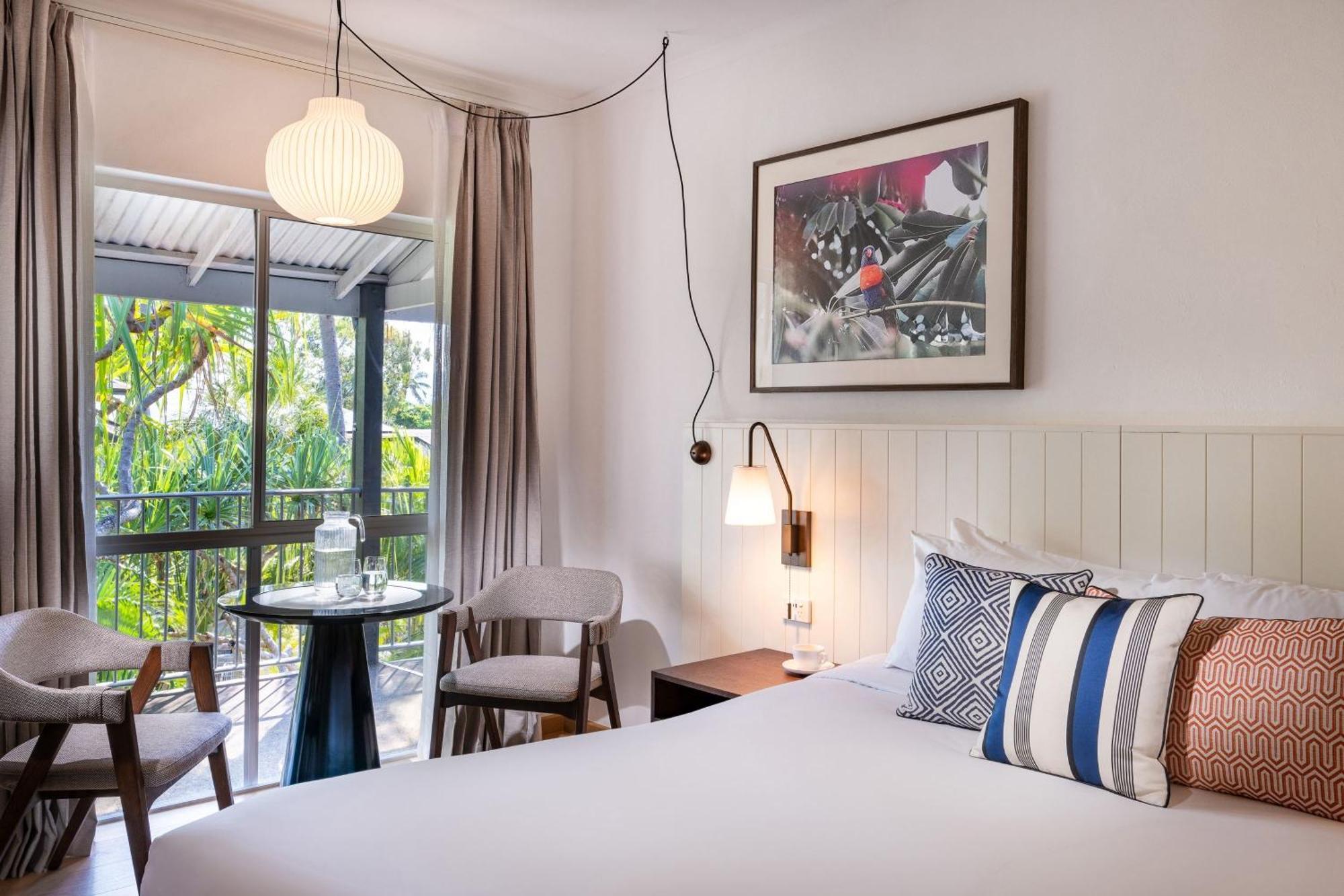 Mantra Club Croc Hotel Airlie Beach Exterior photo