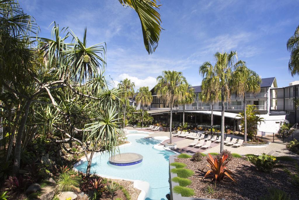 Mantra Club Croc Hotel Airlie Beach Exterior photo