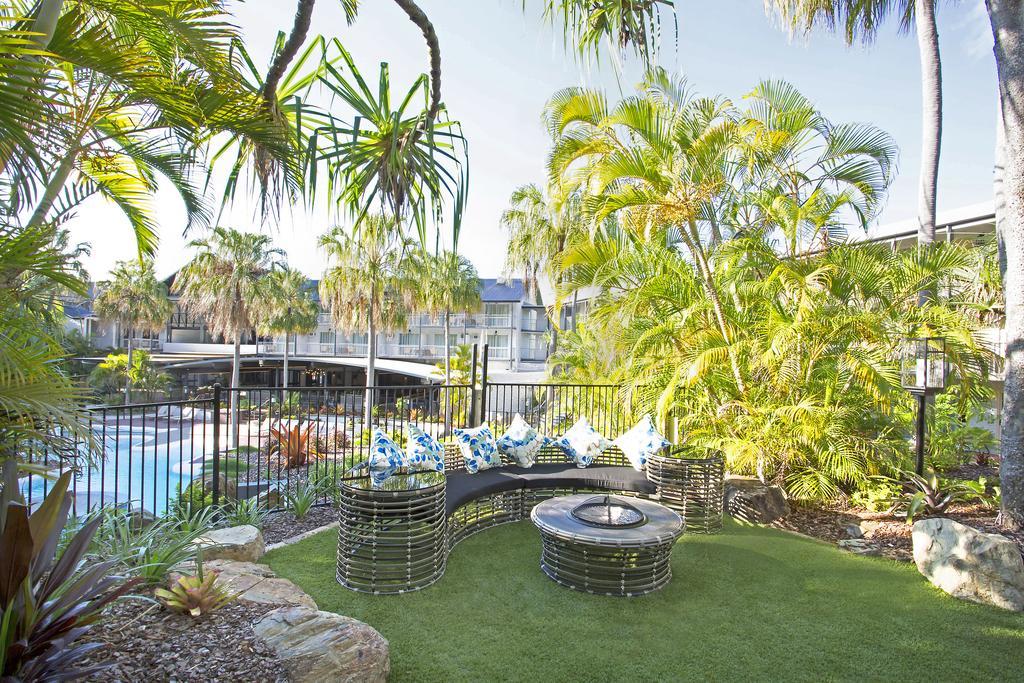 Mantra Club Croc Hotel Airlie Beach Exterior photo